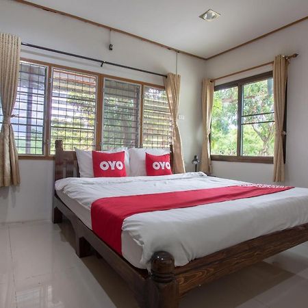 Oyo 909 Guiding Star Resort Chiang Mai Exterior foto