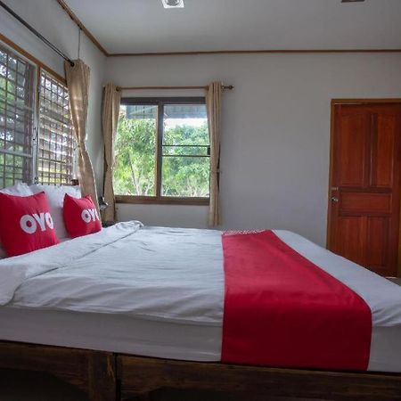 Oyo 909 Guiding Star Resort Chiang Mai Exterior foto