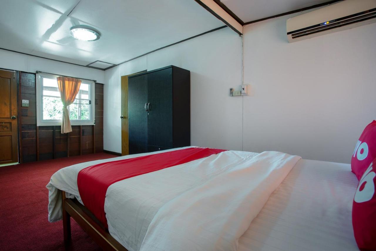 Oyo 909 Guiding Star Resort Chiang Mai Exterior foto