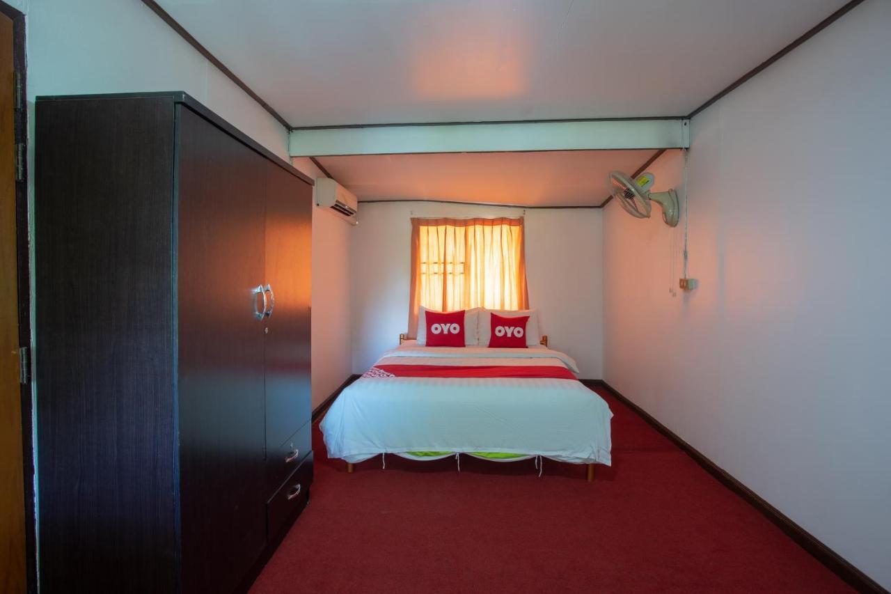 Oyo 909 Guiding Star Resort Chiang Mai Exterior foto
