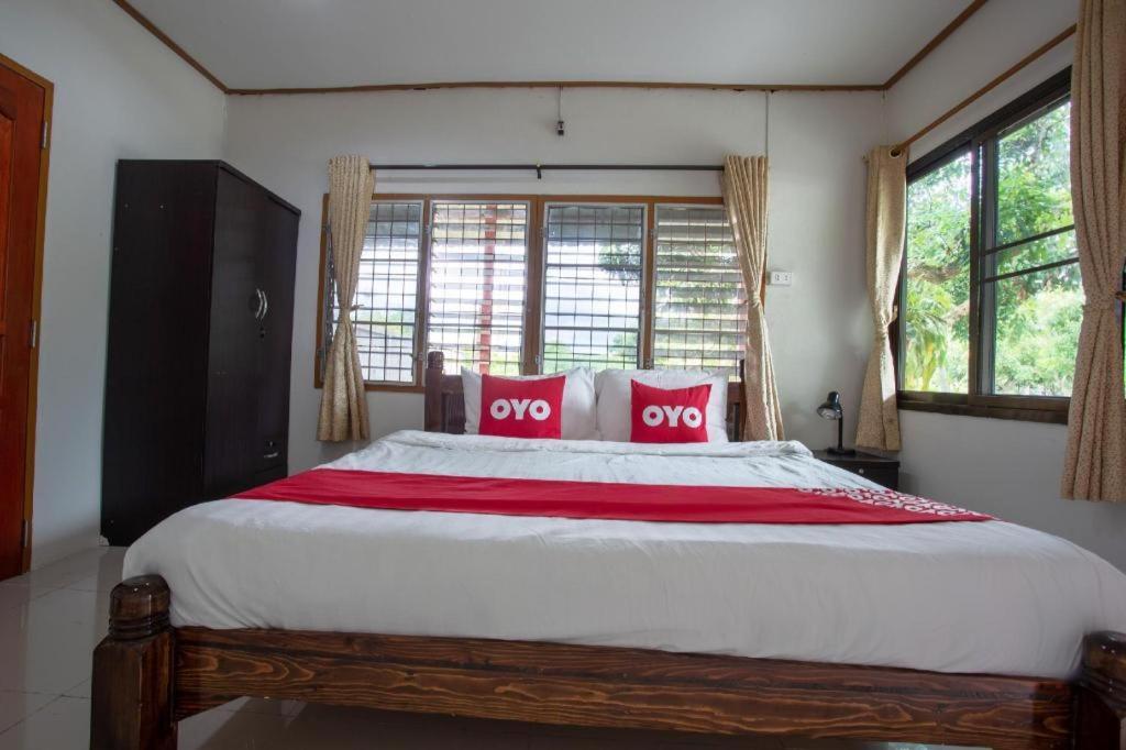 Oyo 909 Guiding Star Resort Chiang Mai Exterior foto
