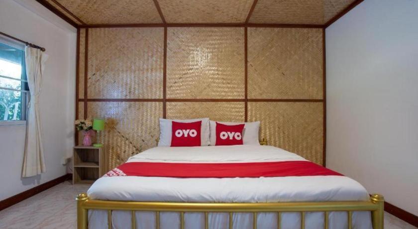 Oyo 909 Guiding Star Resort Chiang Mai Exterior foto