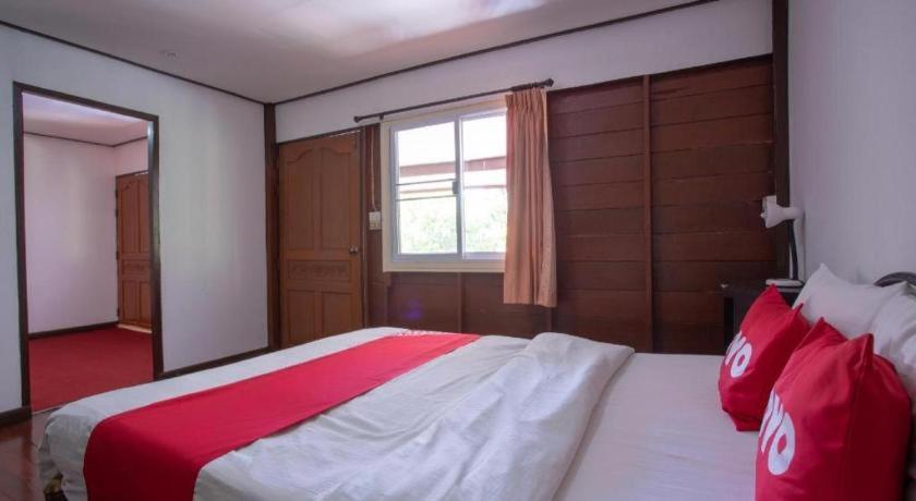 Oyo 909 Guiding Star Resort Chiang Mai Exterior foto