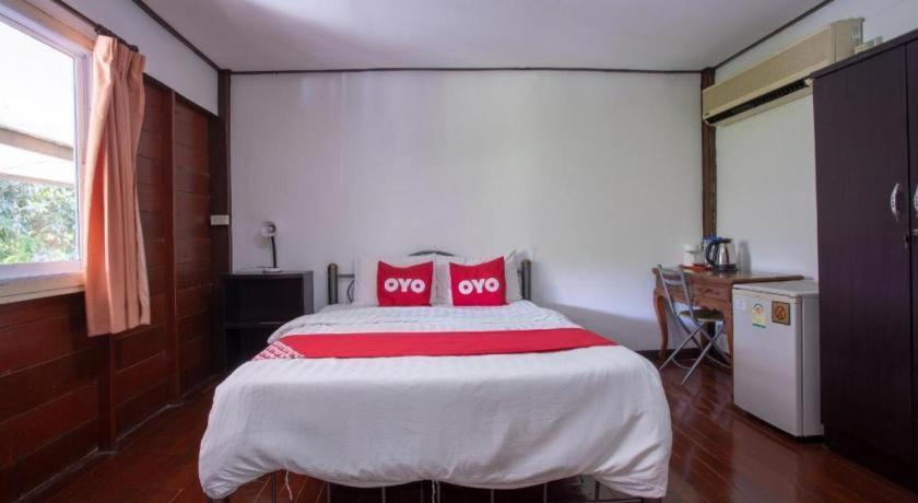 Oyo 909 Guiding Star Resort Chiang Mai Exterior foto