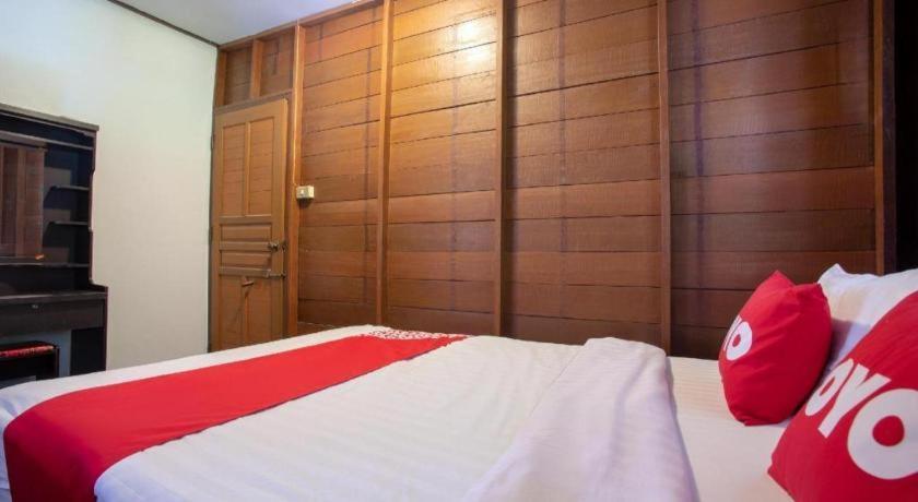 Oyo 909 Guiding Star Resort Chiang Mai Exterior foto